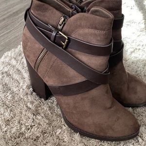 Brown Suede booties Sz 10